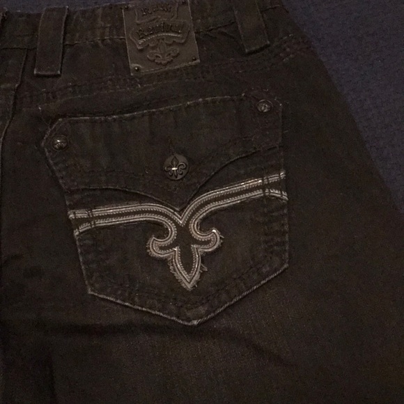 No flap pockets